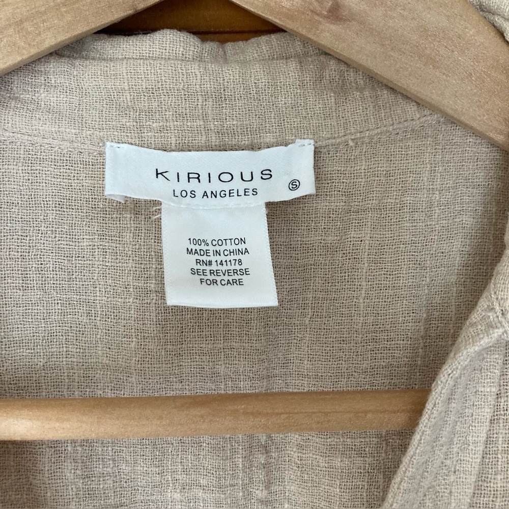 KIRIOUS Los Angeles / Neutral Beige Cotton puff sleeve button down top - Picture 3 of 11